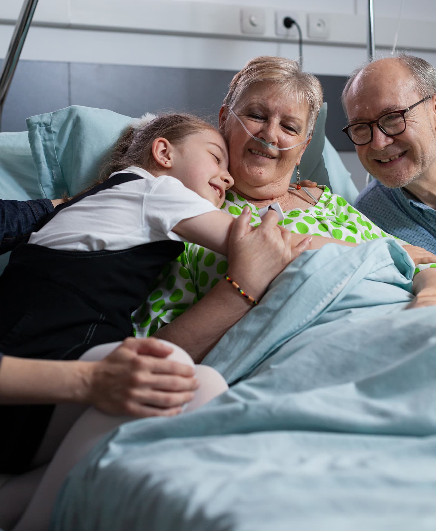 Grandmother Hugs Granddaughter In Hospital With Hu 2026 09 23 17 29 28 Utc 1